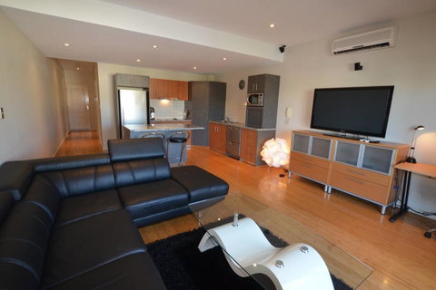The Arcadia Apartment - Food Delivery Shop 0