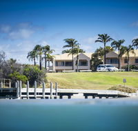 Murchison View Apartments - Food Delivery Shop