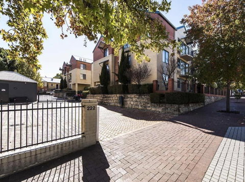 Subiaco Village 18 - Food Delivery Shop 20