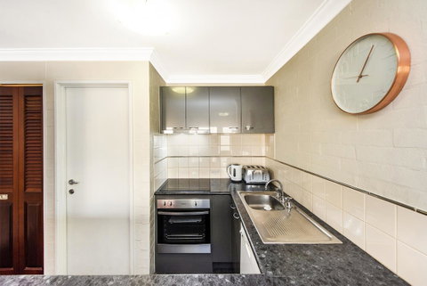 Subiaco Village 18 - Food Delivery Shop 6