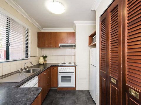 Subiaco Village 28 - Food Delivery Shop 15