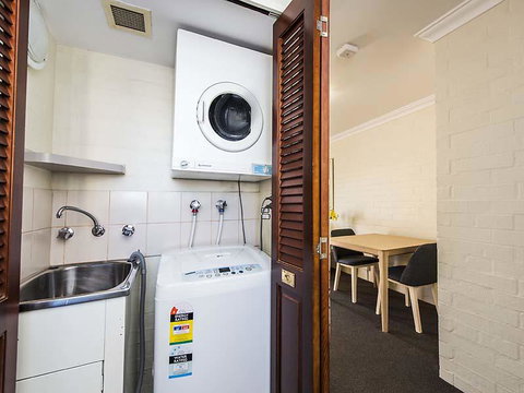Subiaco Village 28 - Food Delivery Shop 16