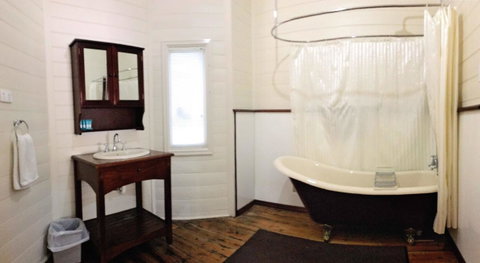 Hopetoun Motel & Chalet Village - Food Delivery Shop 37