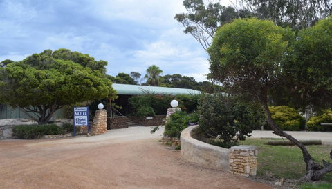 Hopetoun Motel & Chalet Village - Food Delivery Shop 13