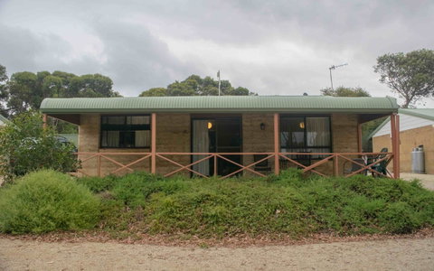 Hopetoun Motel & Chalet Village - Food Delivery Shop 23
