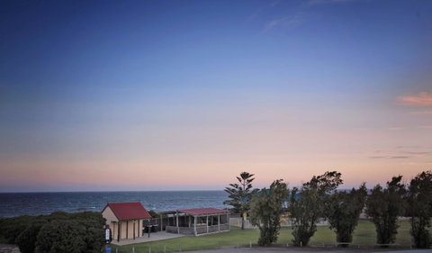 Hopetoun Motel & Chalet Village - Food Delivery Shop 34