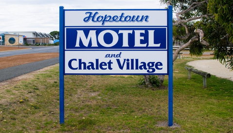 Hopetoun Motel & Chalet Village - Food Delivery Shop 5