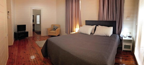 Hopetoun Motel & Chalet Village - Food Delivery Shop 11