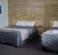 Hopetoun Motel  Chalet Village - Food Delivery Shop