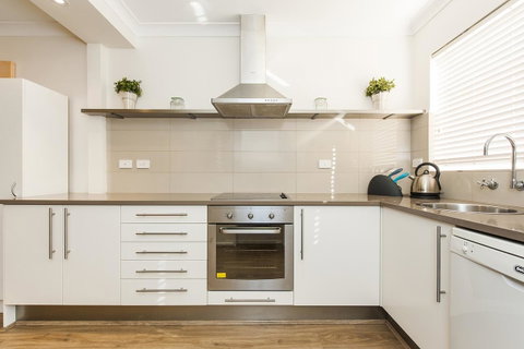 Forrest St - Food Delivery Shop 9