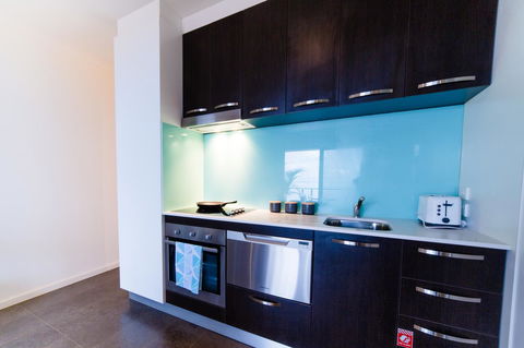 Onslow Beach Resort - Food Delivery Shop 11