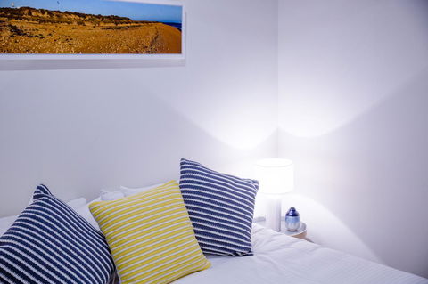 Onslow Beach Resort - Food Delivery Shop 16