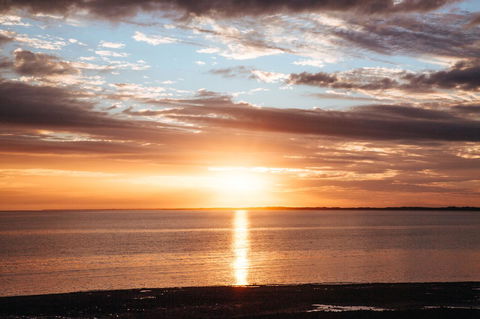 Onslow Beach Resort - Food Delivery Shop 8