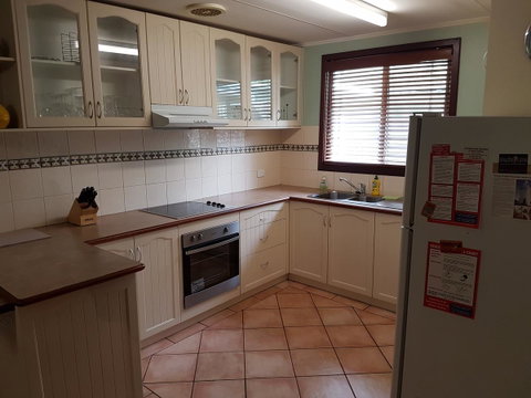 Eagle Bay Discovery - Food Delivery Shop 8
