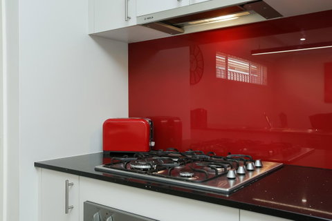 Perth Comfy Stays - Food Delivery Shop 16