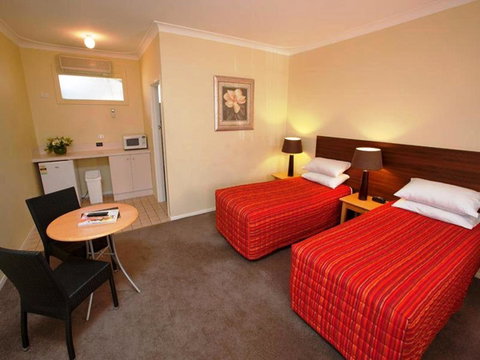 Higgins Lane Motel - Food Delivery Shop 42