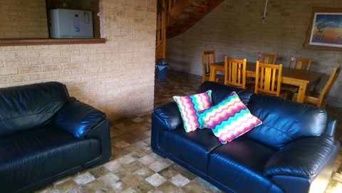 Kestrel Chalets - Food Delivery Shop 2