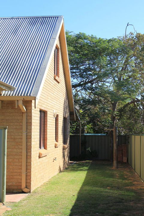 Kestrel Chalets - Food Delivery Shop 5