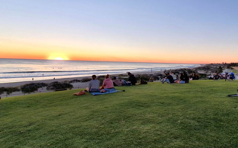 Scarborough Beach Front Resort - Shell Seven - Food Delivery Shop 18