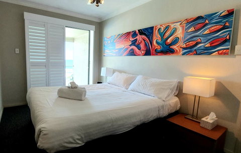 Scarborough Beach Front Resort - Shell Seven - Food Delivery Shop 5