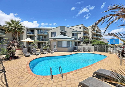 Scarborough Beach Front Resort - Shell Seven - Food Delivery Shop 0