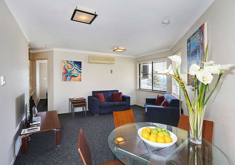 Scarborough Beach Front Resort - Shell Seven - Food Delivery Shop 10