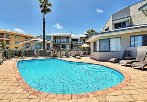 Scarborough Beach Front Resort - Shell Seven - Food Delivery Shop 17