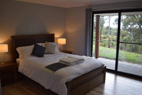 Eagle Bay House - Food Delivery Shop 4