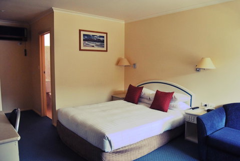 Comfort Inn Devonport - Food Delivery Shop 13