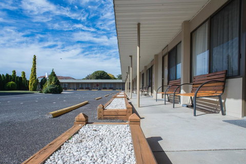 Comfort Inn Devonport - Food Delivery Shop 16
