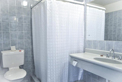 Comfort Inn Devonport - Food Delivery Shop 42
