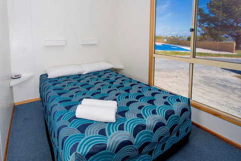 Discovery Parks - Devonport - Food Delivery Shop 7