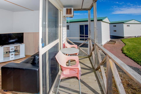 Discovery Parks - Devonport - Food Delivery Shop 13