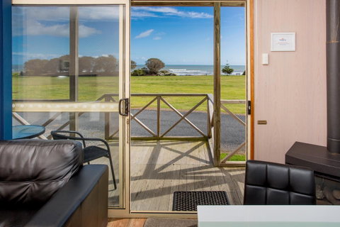 Discovery Parks - Devonport - Food Delivery Shop 44