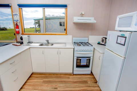 Discovery Parks - Devonport - Food Delivery Shop 34