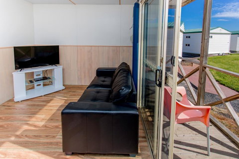 Discovery Parks - Devonport - Food Delivery Shop 9