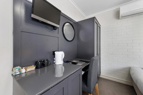 The Cornwall Boutique Hotel - Food Delivery Shop 20