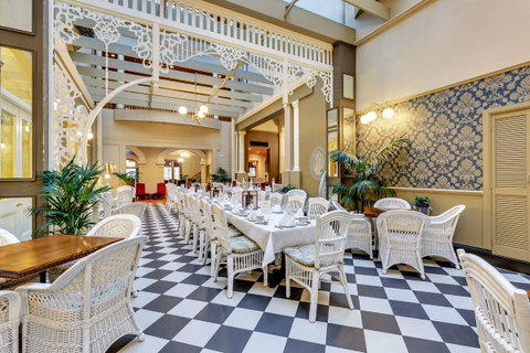 Hadley\'s Orient Hotel - Food Delivery Shop 2