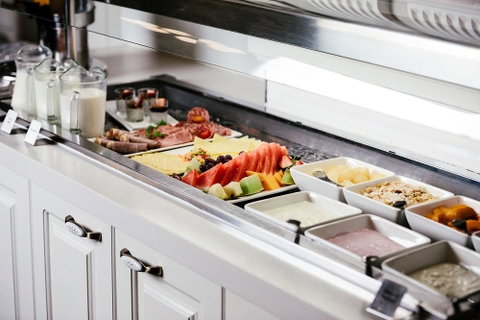 Hadley\'s Orient Hotel - Food Delivery Shop 7