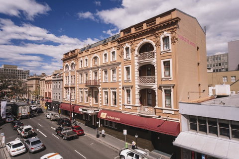 Hadley\'s Orient Hotel - Food Delivery Shop 0