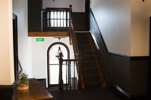 The Macquarie Hobart - Food Delivery Shop 18