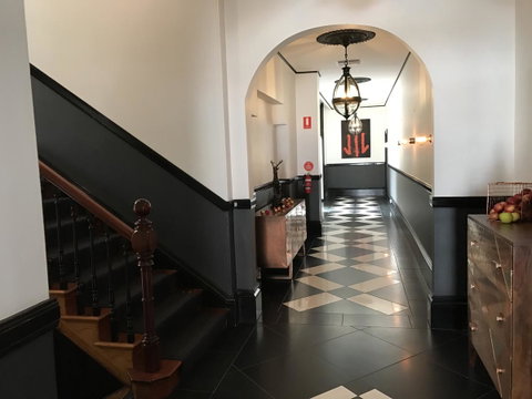 The Macquarie Hobart - Food Delivery Shop 25