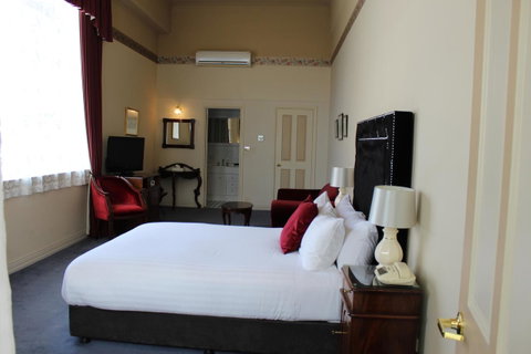 The Macquarie Hobart - Food Delivery Shop 33