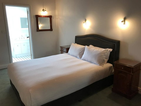 The Macquarie Hobart - Food Delivery Shop 37