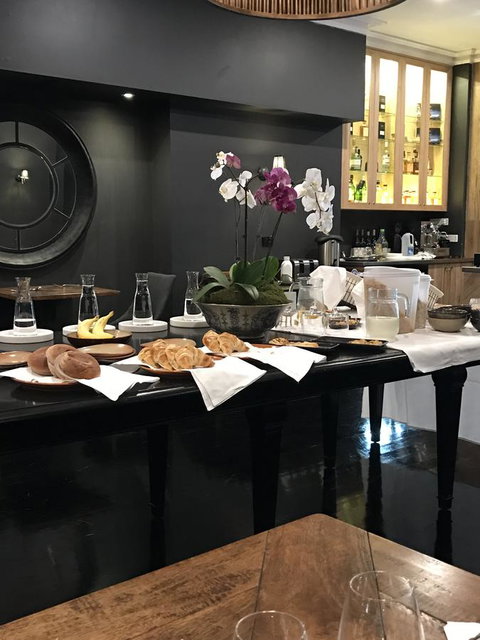 The Macquarie Hobart - Food Delivery Shop 21