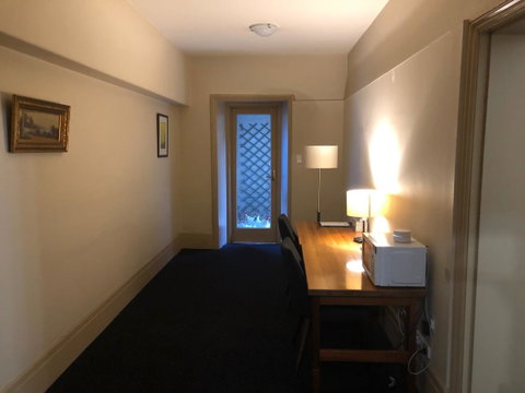 The Macquarie Hobart - Food Delivery Shop 1