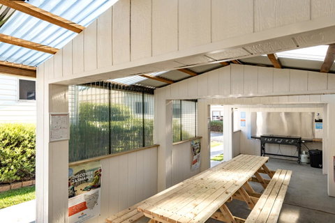 Discovery Parks - Mornington Hobart - Food Delivery Shop 17