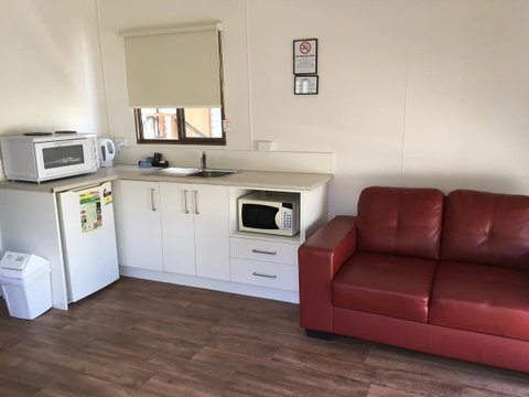 Discovery Parks - Mornington Hobart - Food Delivery Shop 32