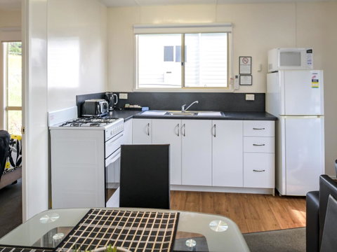 Discovery Parks - Mornington Hobart - Food Delivery Shop 19