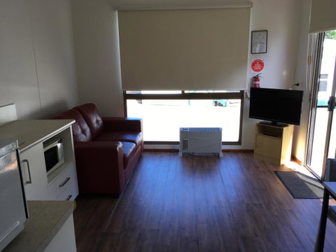Discovery Parks - Mornington Hobart - Food Delivery Shop 31